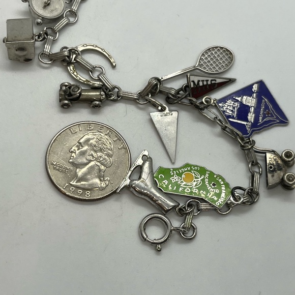 Vintage sterling silver charm bracelet enamel 11 charms some movable - Picture 15 of 16